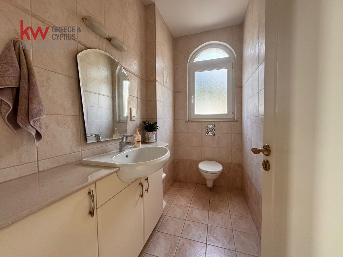 5 bedrooms Villa in Tala, Paphos, Cyprus No. 61184