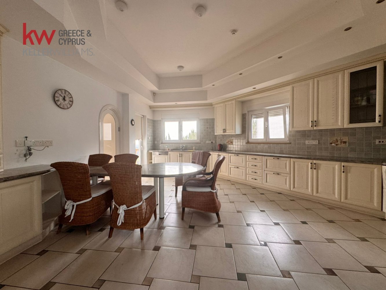 5 bedrooms Villa in Tala, Paphos, Cyprus No. 61184