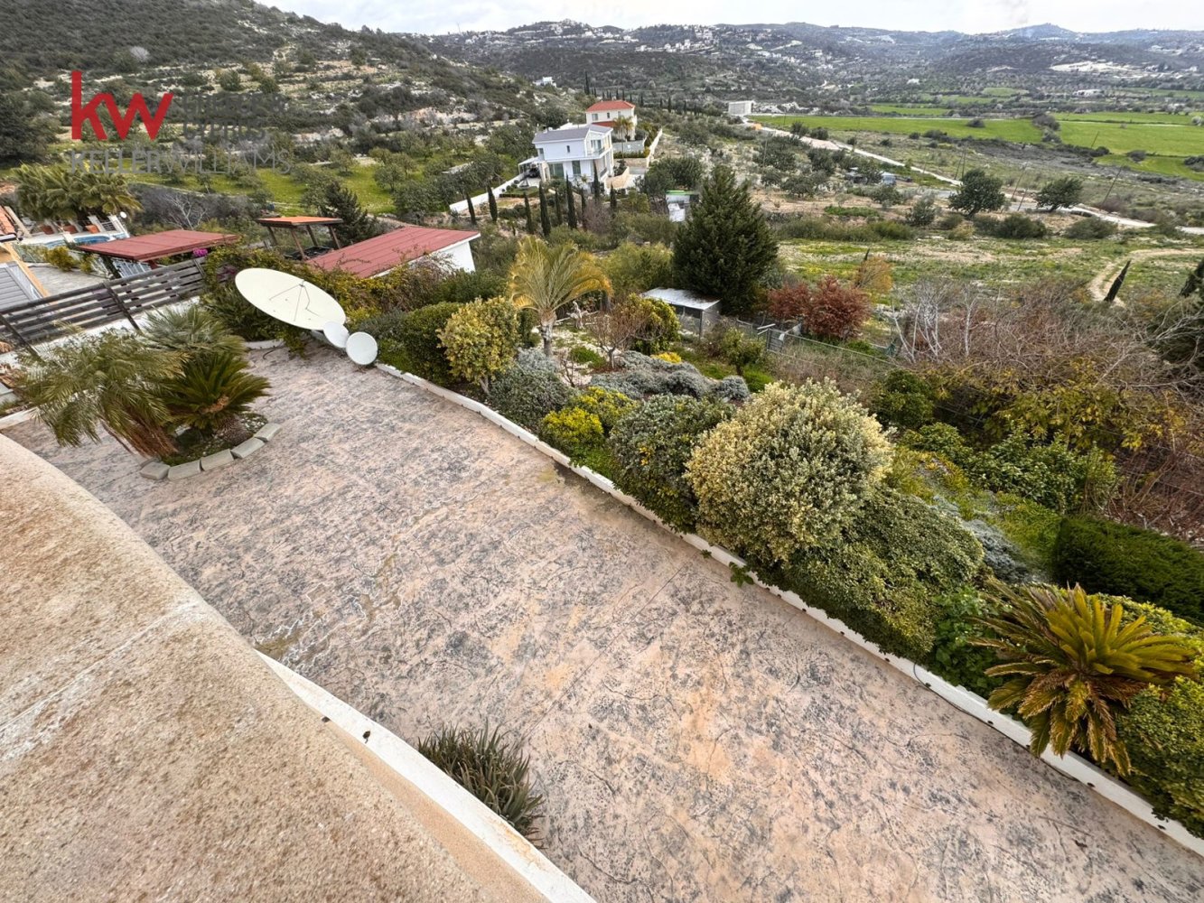 5 bedrooms Villa in Tala, Paphos, Cyprus No. 61184
