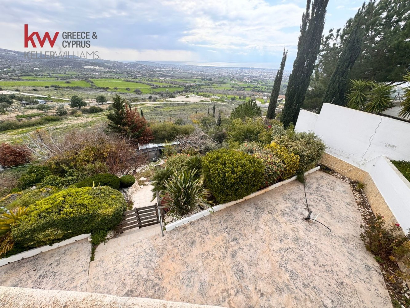 5 bedrooms Villa in Tala, Paphos, Cyprus No. 61184