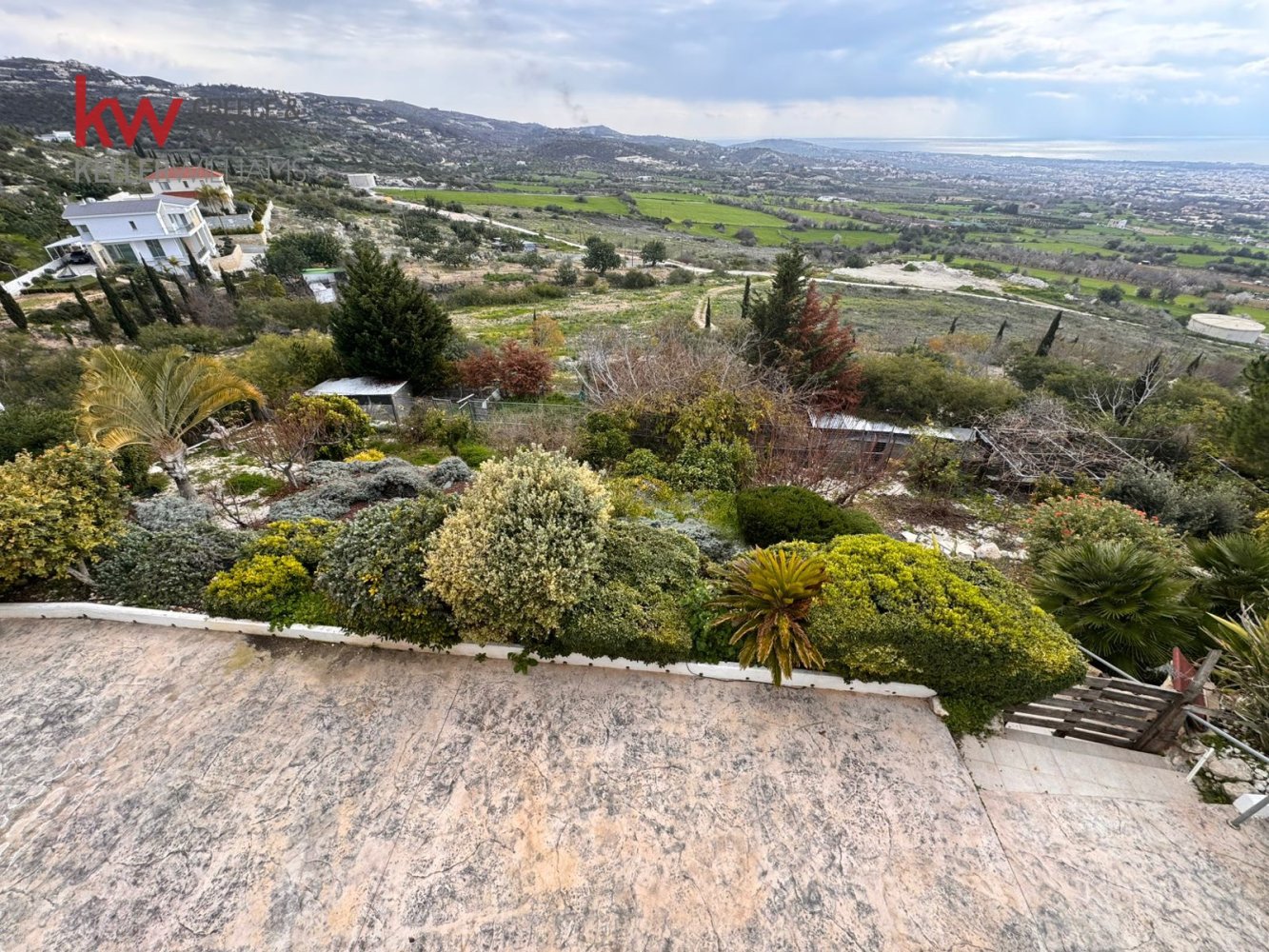 5 bedrooms Villa in Tala, Paphos, Cyprus No. 61184