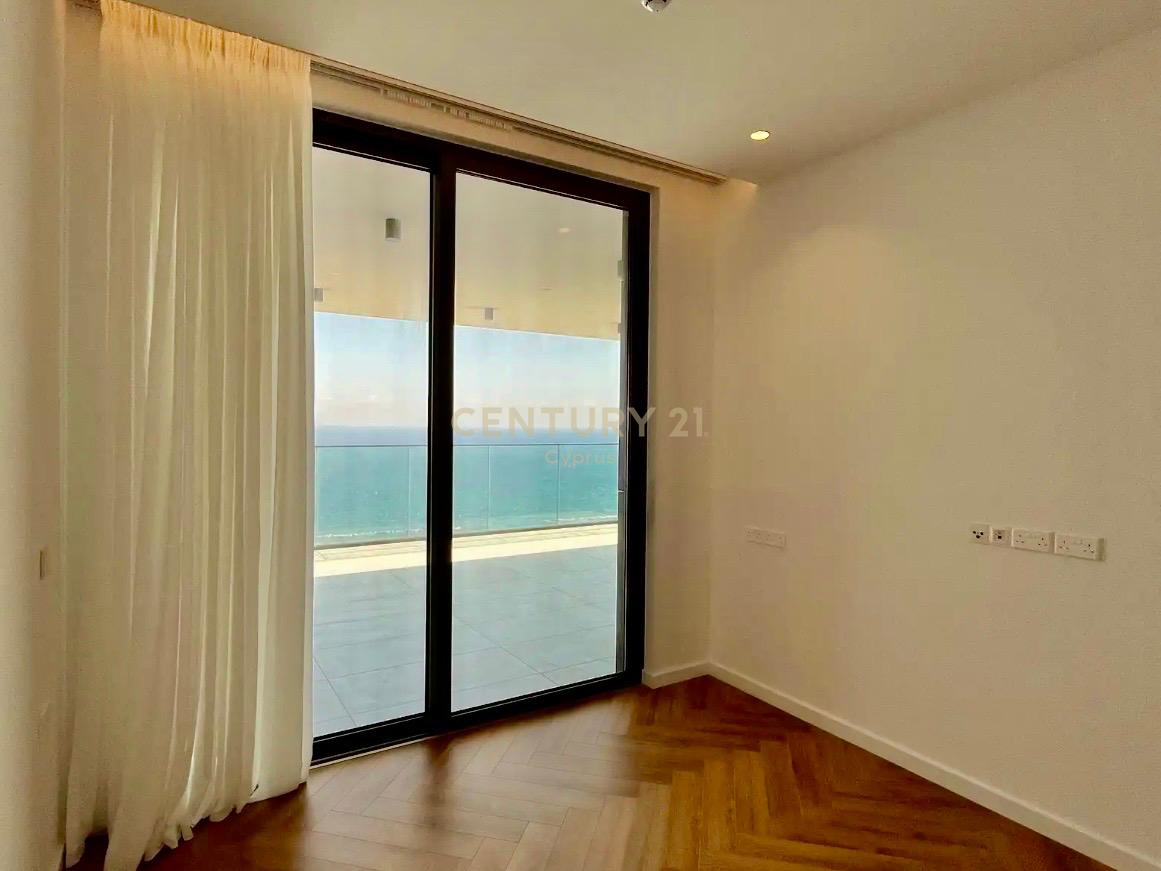 2 bedrooms Apartment in Agios Tychonas, Limassol, Cyprus No. 58906