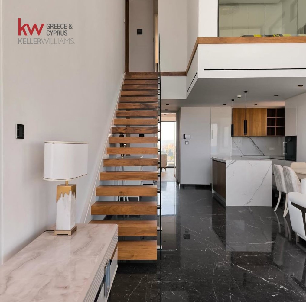 3 bedrooms Apartment in Larnaca, Larnaka, Cyprus No. 39890