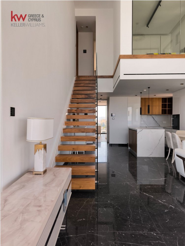 3 bedrooms Apartment in Larnaca, Larnaka, Cyprus No. 39890