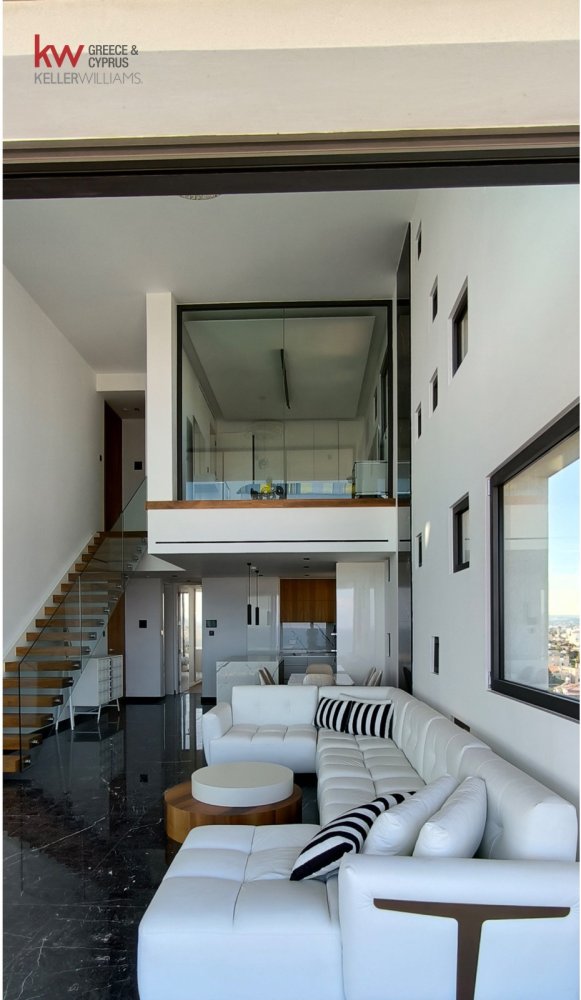 3 bedrooms Apartment in Larnaca, Larnaka, Cyprus No. 39890