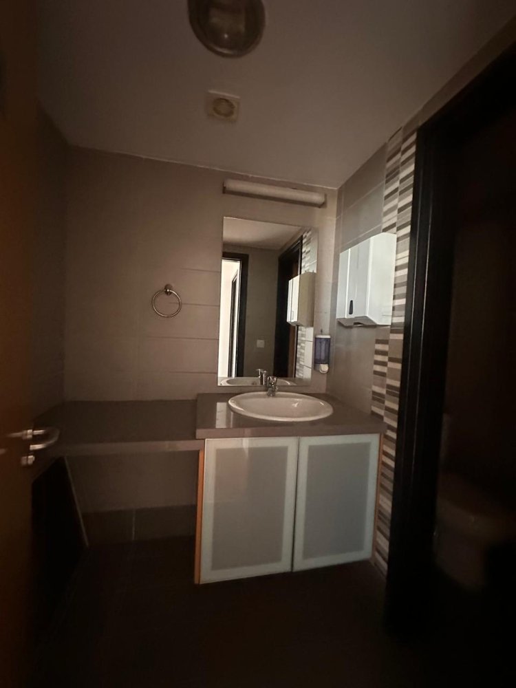 Офис 140м2 в Строволос, Никосия, Кипр № 61385
