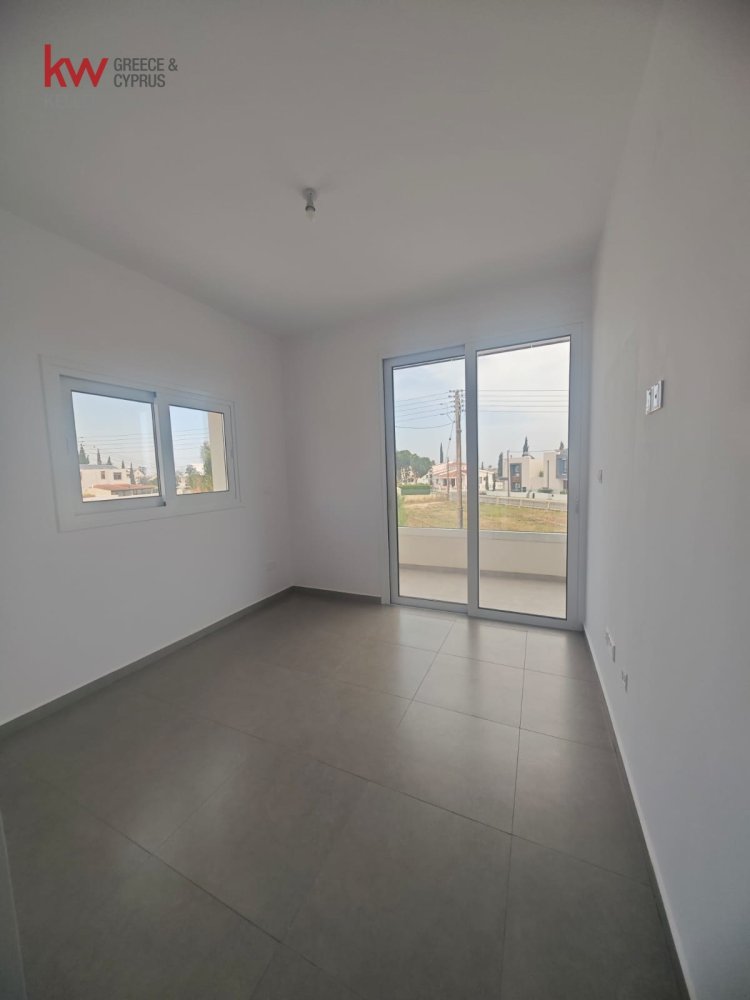 Квартира с 2 спальнями в Арадипу, Ларнака, Кипр № 52284