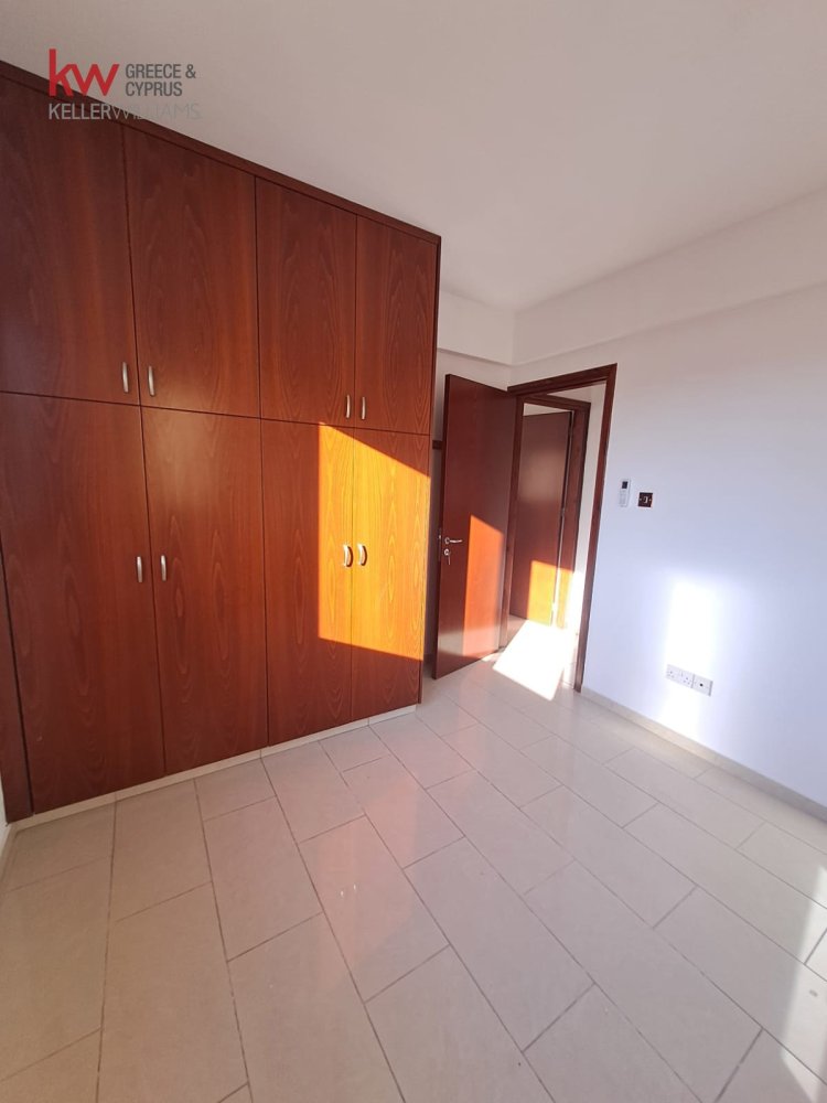 2 bedrooms Apartment in Larnaca, Larnaka, Cyprus No. 50212