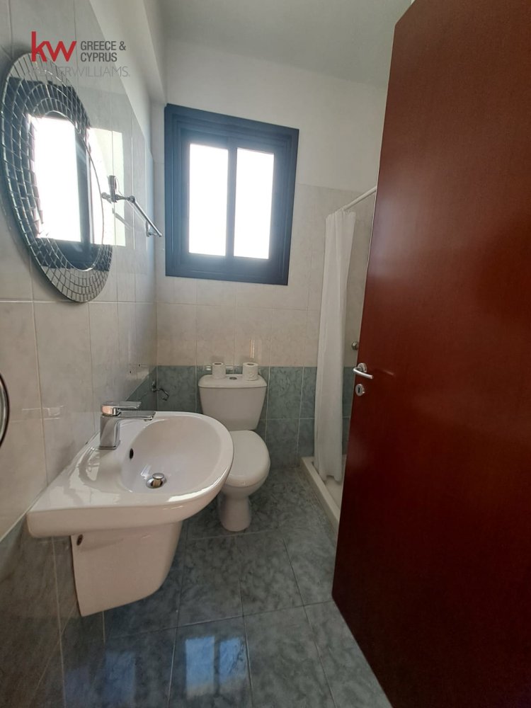 2 bedrooms Apartment in Larnaca, Larnaka, Cyprus No. 50212