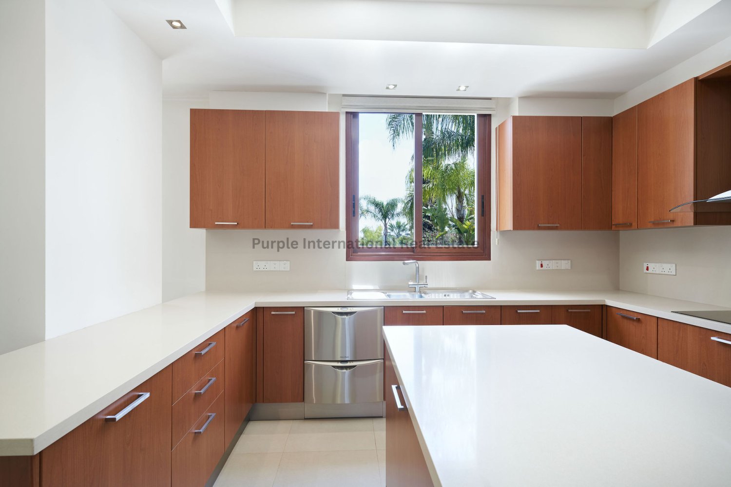 6 bedrooms Villa in Lakatamia, Nicosia, Cyprus No. 63421