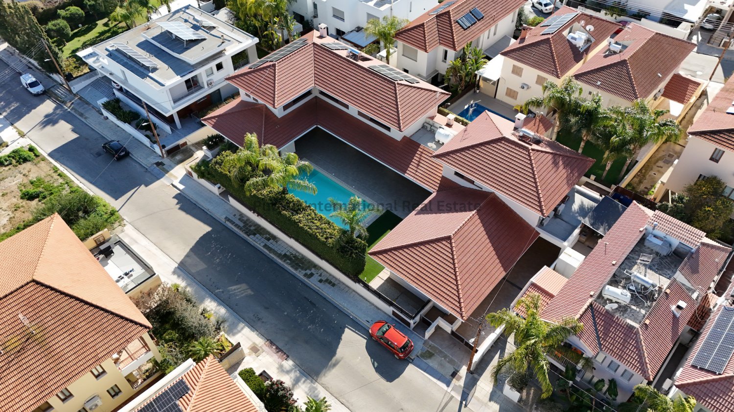 6 bedrooms Villa in Lakatamia, Nicosia, Cyprus No. 63421
