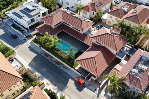 6 bedrooms Villa in Lakatamia, Nicosia, Cyprus No. 63421