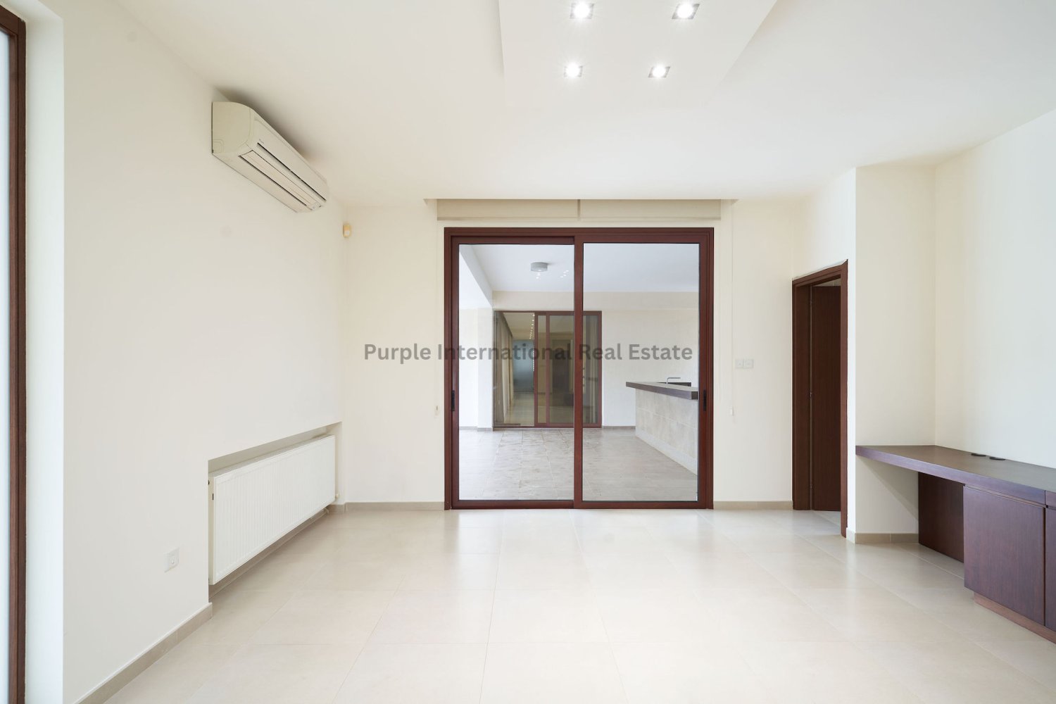6 bedrooms Villa in Lakatamia, Nicosia, Cyprus No. 63421