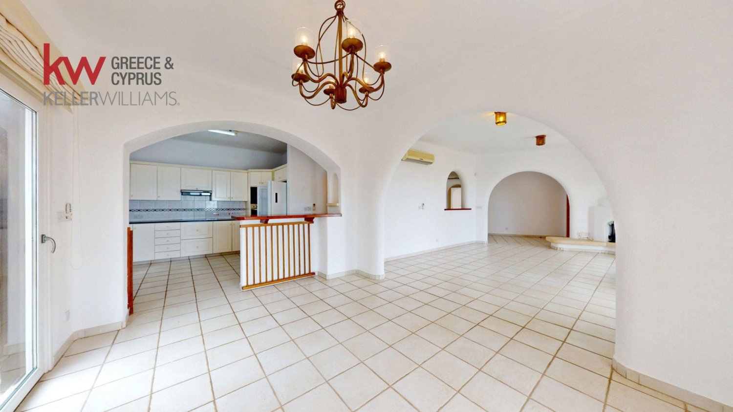 5 chambres Villa à Tala, Paphos, Chypre No. 60356