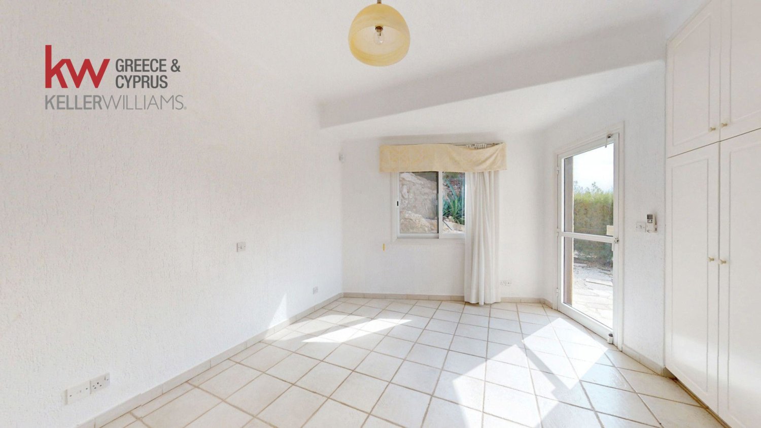 5 chambres Villa à Tala, Paphos, Chypre No. 60356