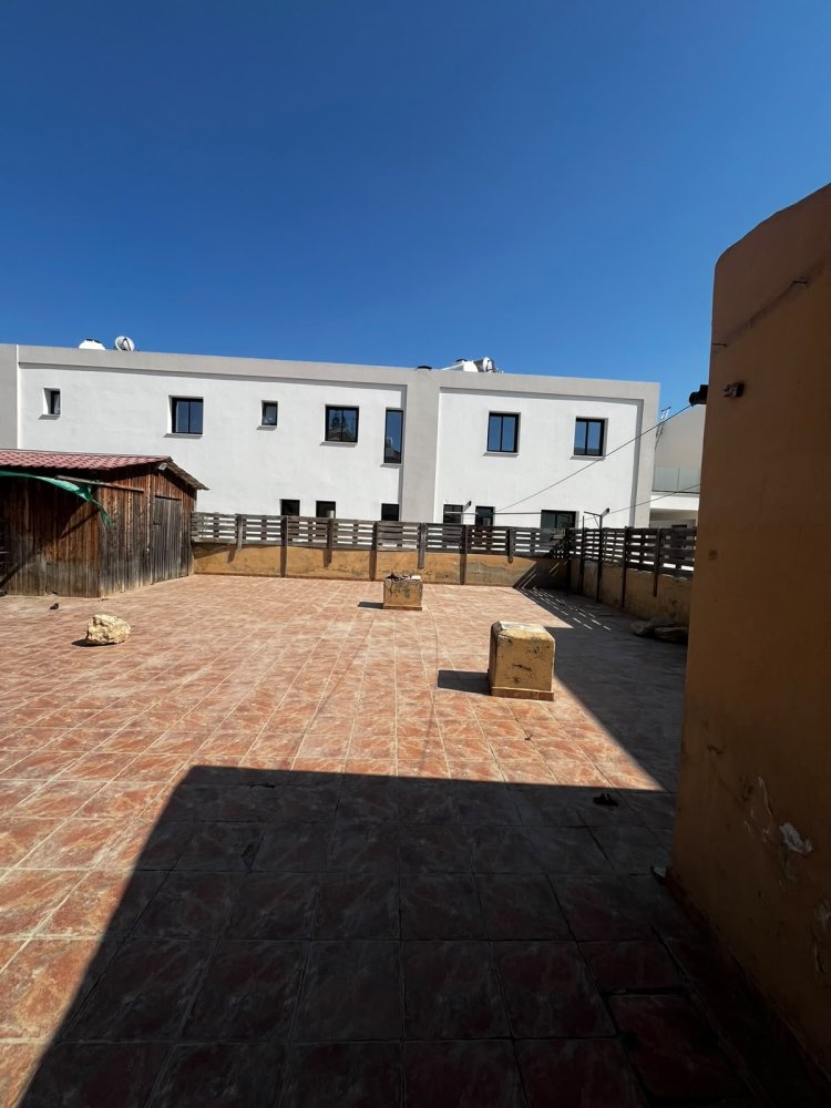 4 bedrooms Villa in Aradippou, Larnaka, Cyprus No. 62383