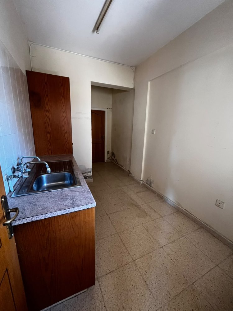 4 bedrooms Villa in Aradippou, Larnaka, Cyprus No. 62383