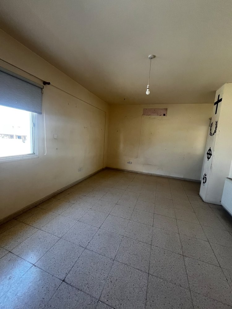 4 bedrooms Villa in Aradippou, Larnaka, Cyprus No. 62383