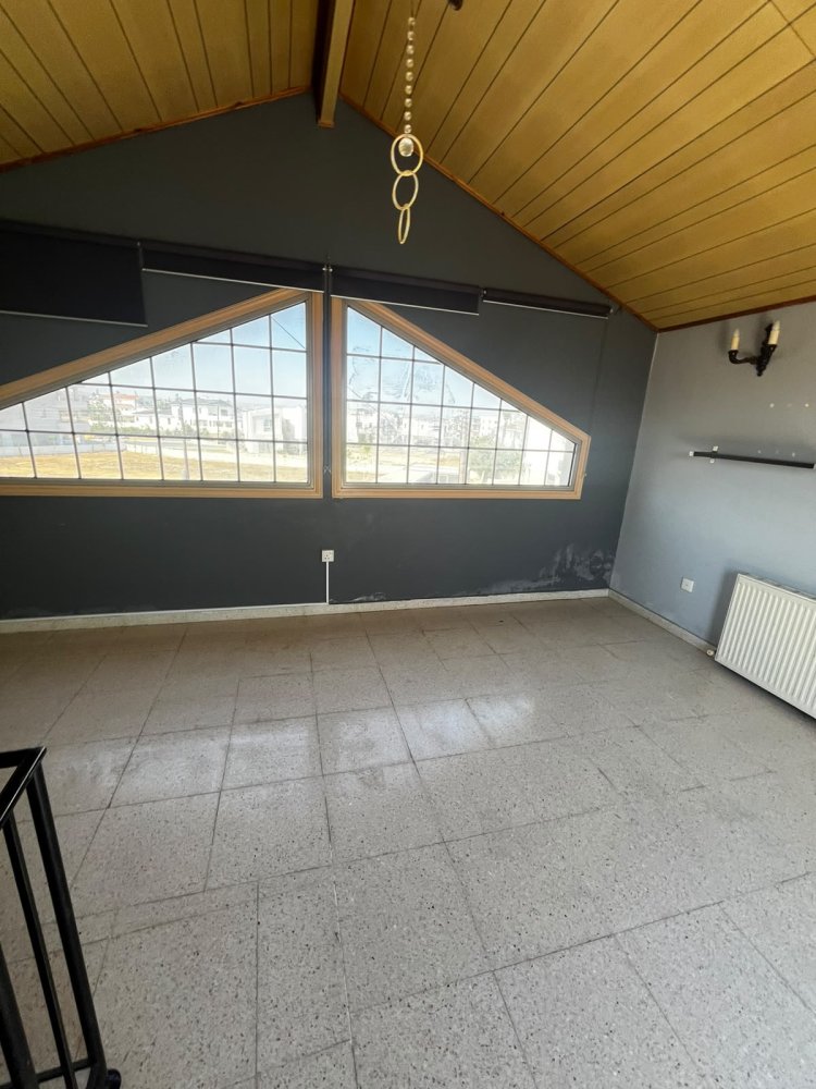 4 bedrooms Villa in Aradippou, Larnaka, Cyprus No. 62383
