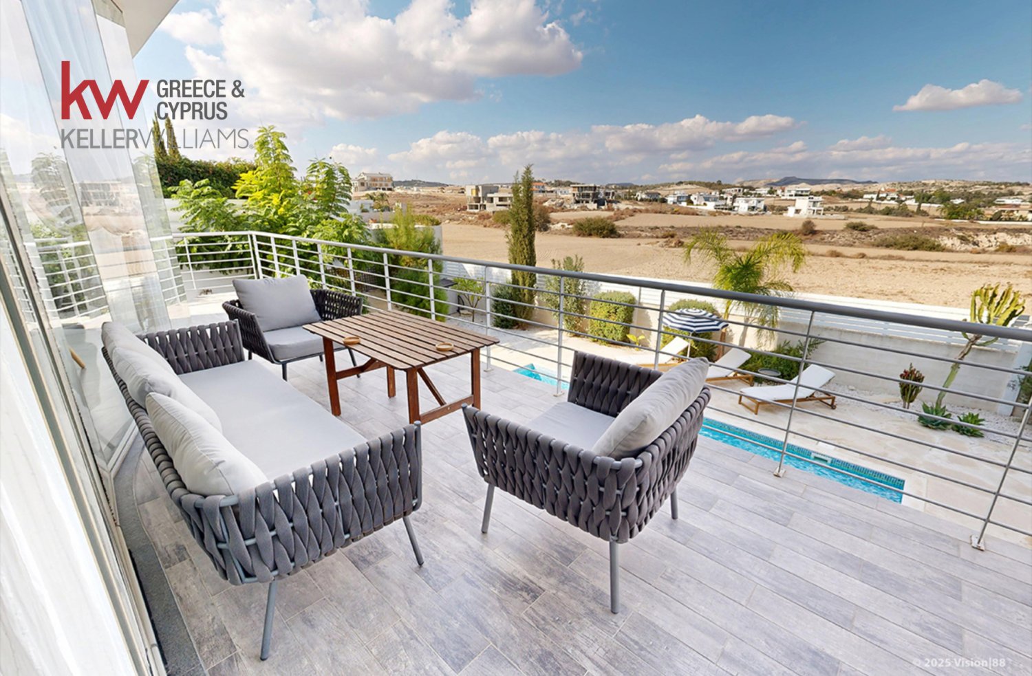 5 bedrooms Villa in Aradippou, Larnaka, Cyprus No. 39590