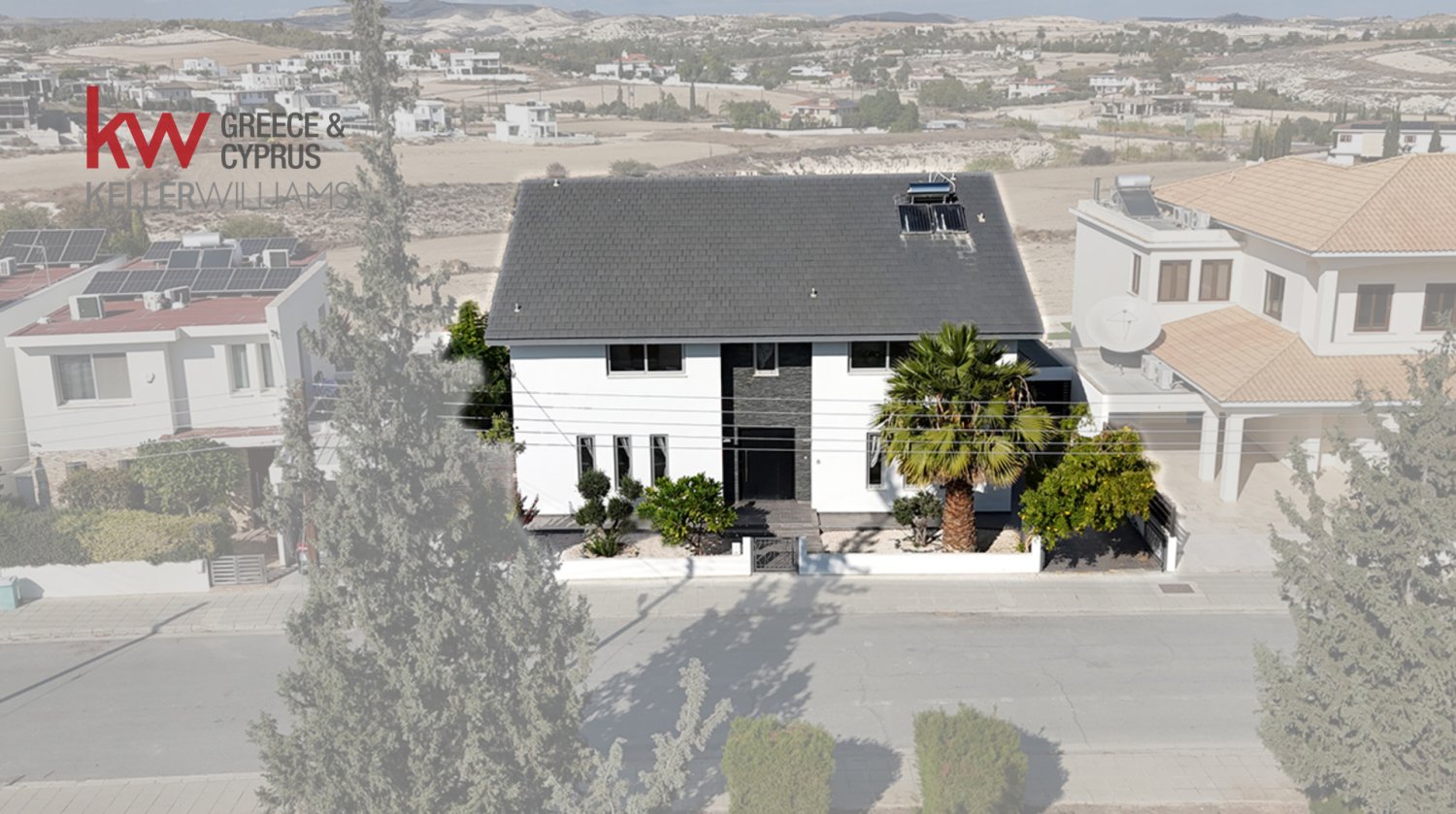 5 bedrooms Villa in Aradippou, Larnaka, Cyprus No. 39590