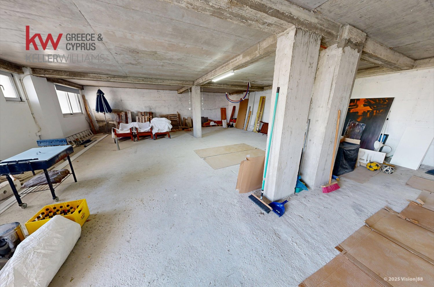 5 bedrooms Villa in Aradippou, Larnaka, Cyprus No. 39590