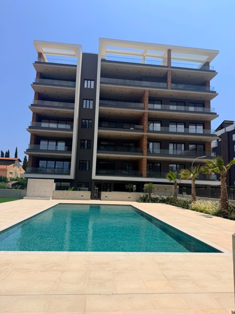 1 bedroom Apartment in Germasogeia, Limassol, Cyprus No. 60626