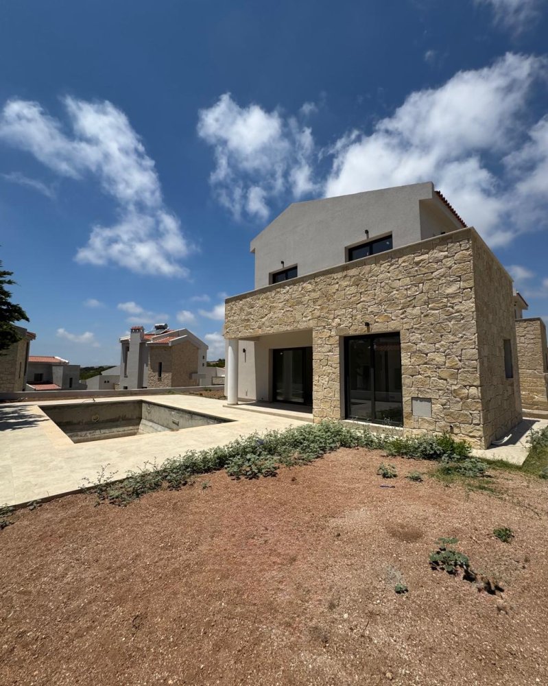 3 bedrooms Villa in Pissouri, Limassol, Cyprus No. 61866