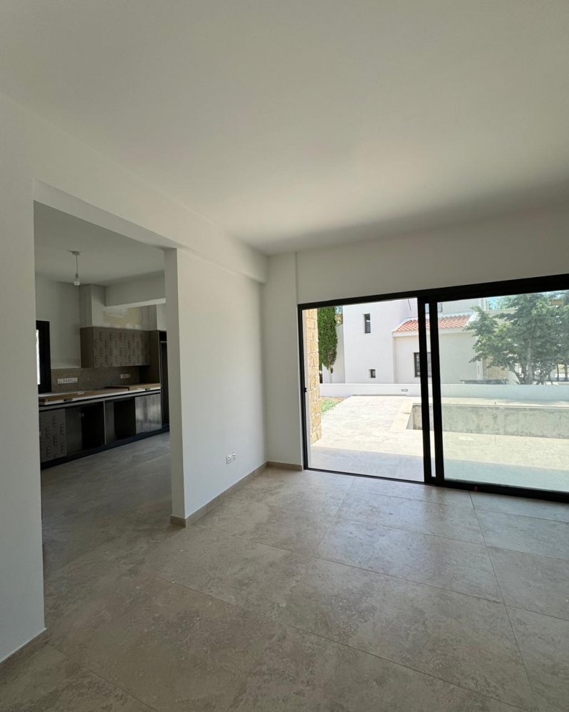 3 bedrooms Villa in Pissouri, Limassol, Cyprus No. 61866