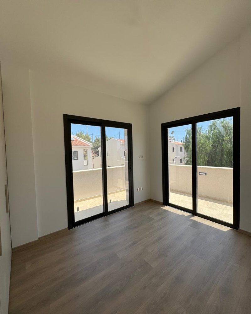 3 bedrooms Villa in Pissouri, Limassol, Cyprus No. 61866