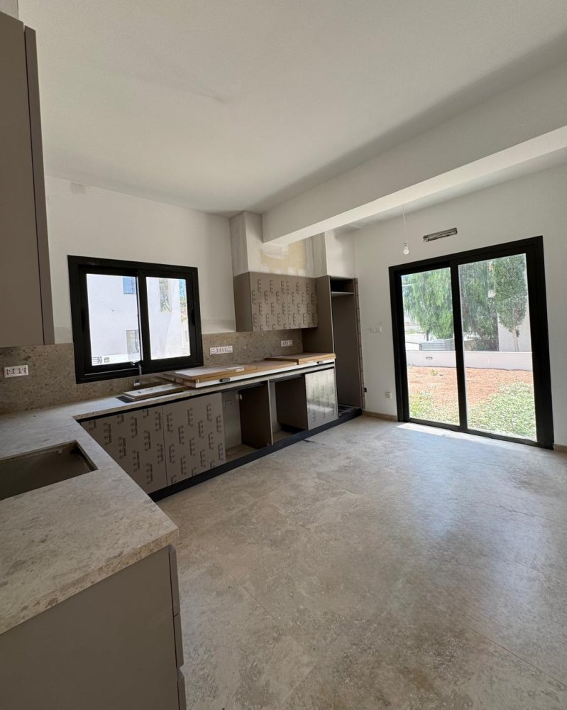 3 bedrooms Villa in Pissouri, Limassol, Cyprus No. 61866