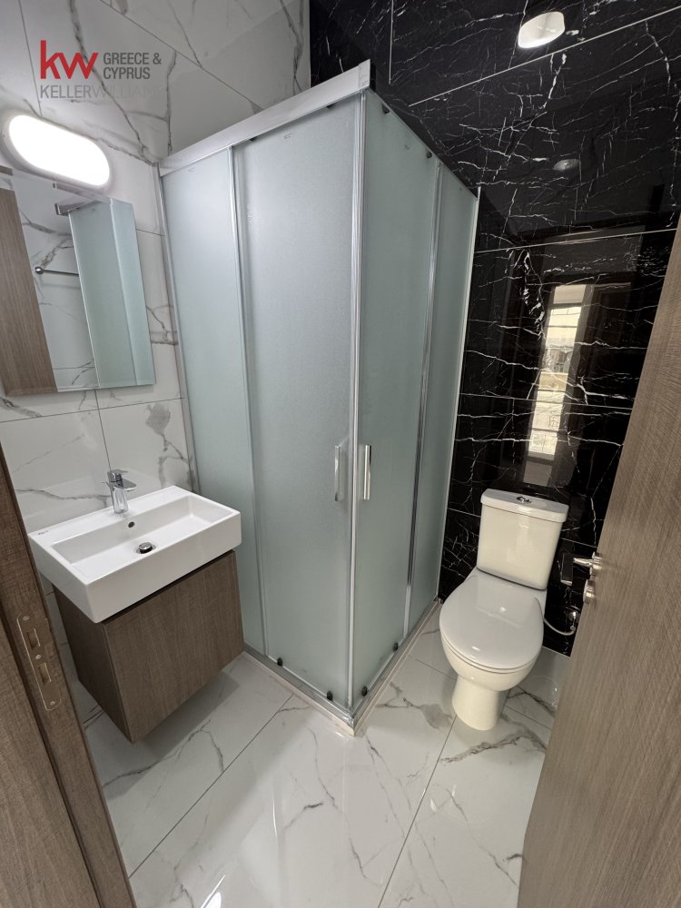 Квартира с 2 спальнями в Ларнака, Кипр № 39784