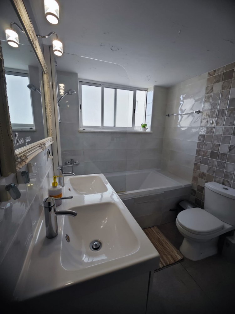 3 bedrooms Apartment in Germasogeia, Limassol, Cyprus No. 62800