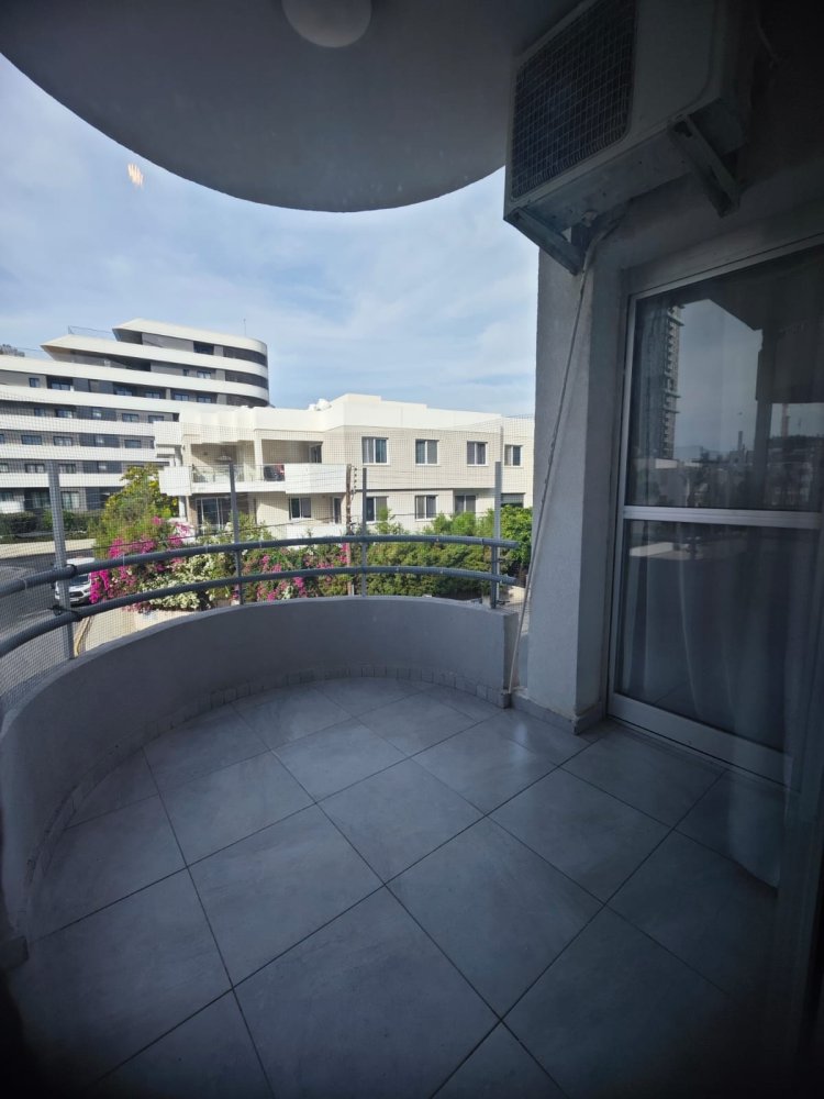 3 bedrooms Apartment in Germasogeia, Limassol, Cyprus No. 62800