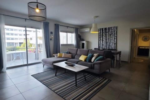 3 bedrooms Apartment in Germasogeia, Limassol, Cyprus No. 62800
