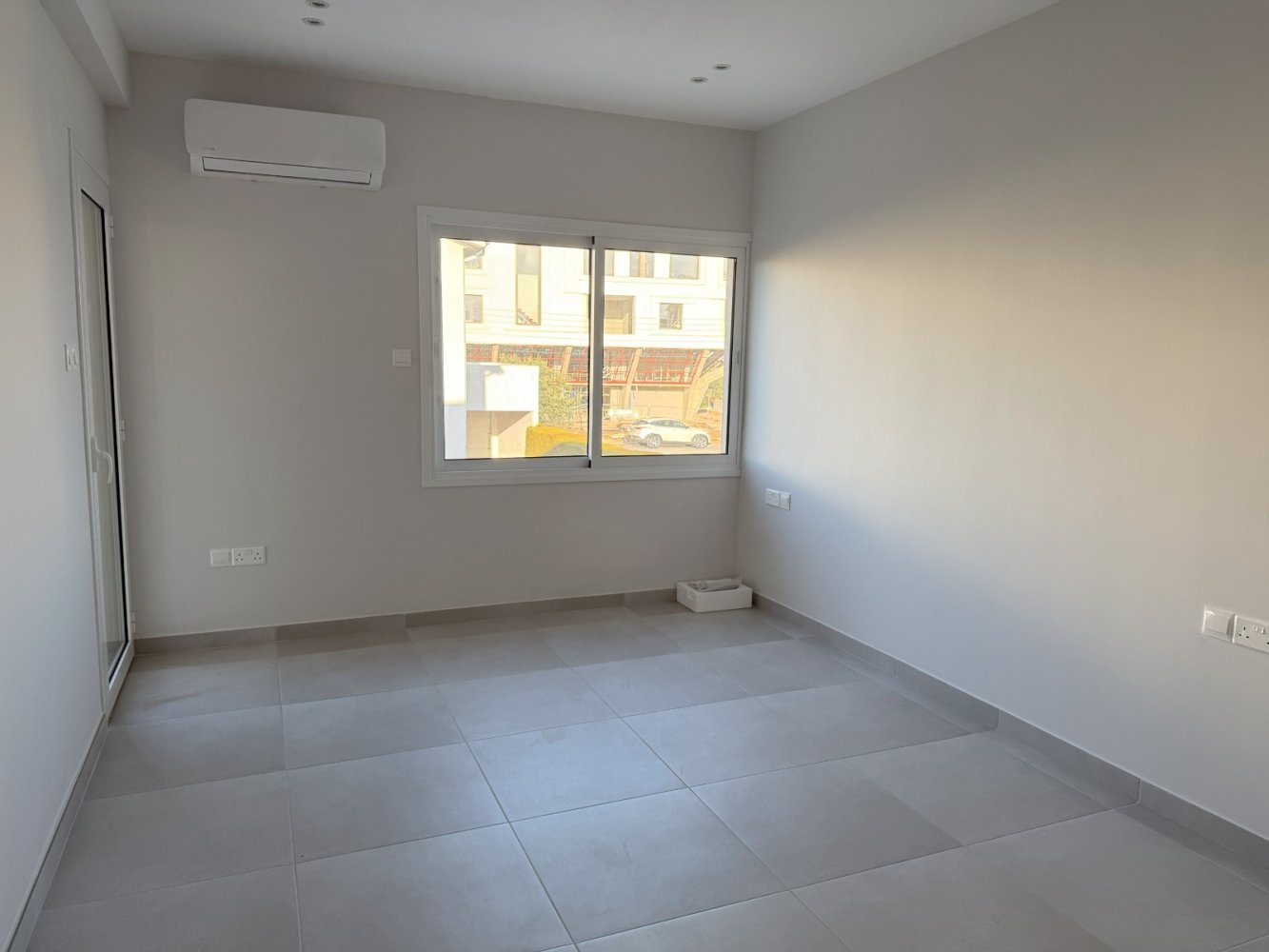 250m2 Oficina en Limassol, Chipre No. 60931