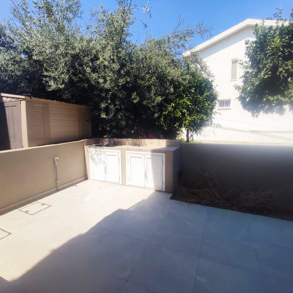 250m2 Oficina en Limassol, Chipre No. 60931