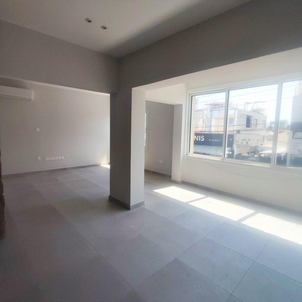 250m2 Oficina en Limassol, Chipre No. 60931