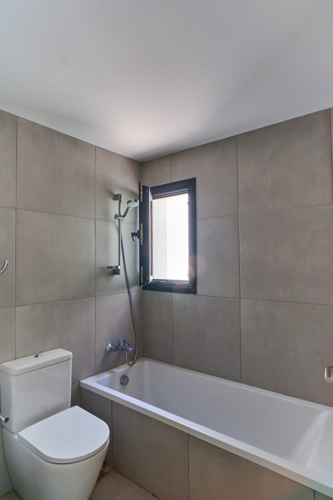 3 bedrooms Villa in Agios Athanasios, Limassol, Cyprus No. 62038