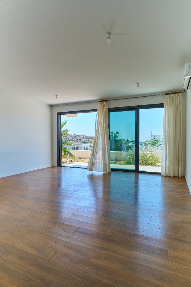 3 bedrooms Villa in Agios Athanasios, Limassol, Cyprus No. 62038