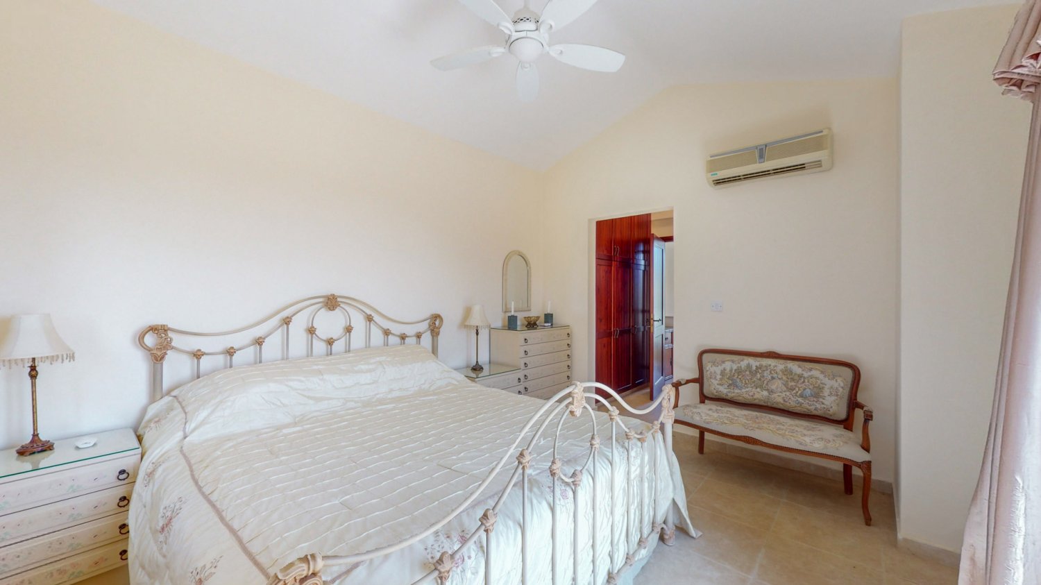 5 chambres Villa à Ineia, Paphos, Chypre No. 61159