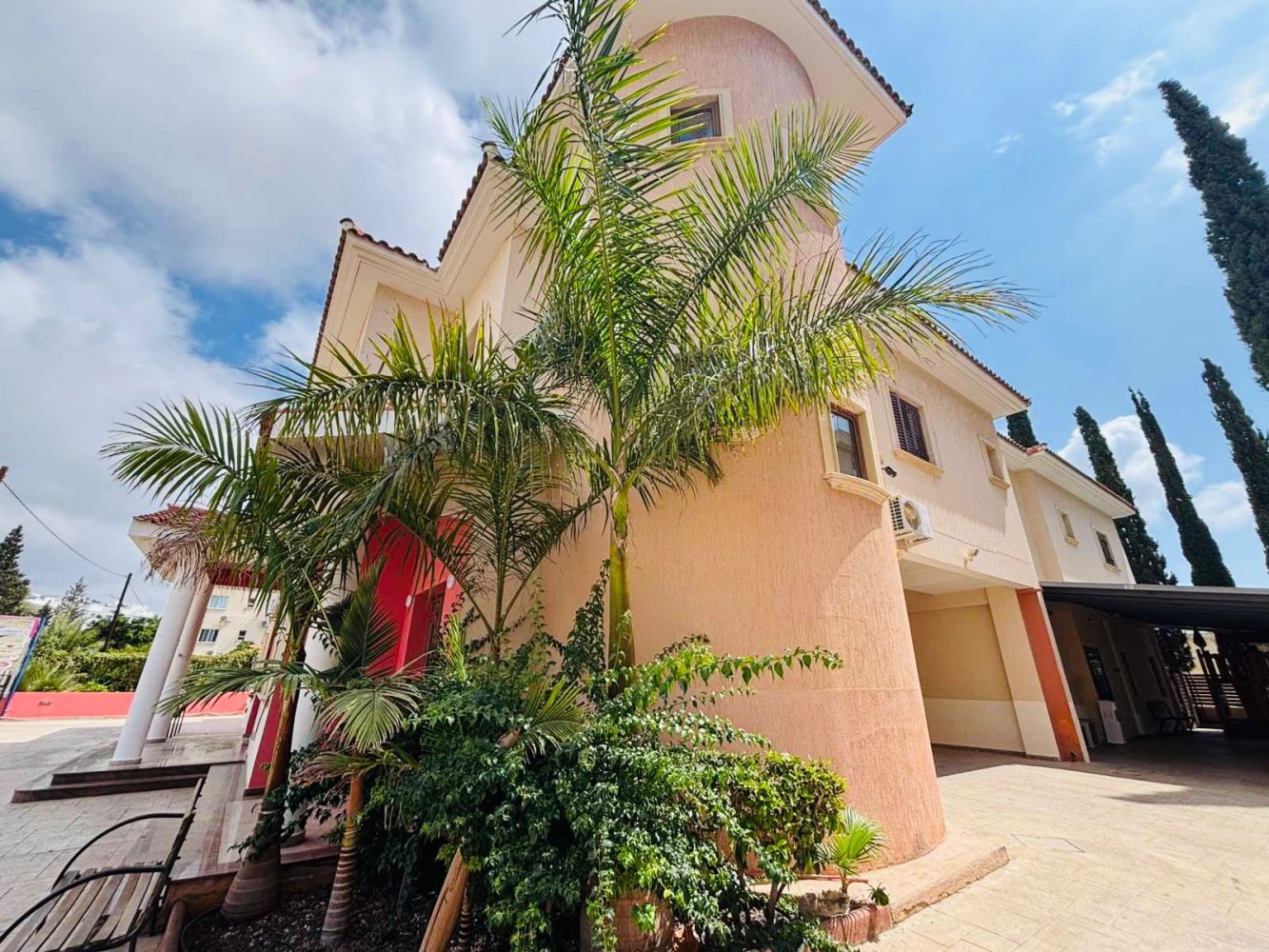 4 bedrooms Apartment in Paphos, Cyprus No. 61094