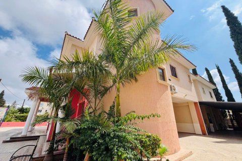 4 bedrooms Apartment in Paphos, Cyprus No. 61094