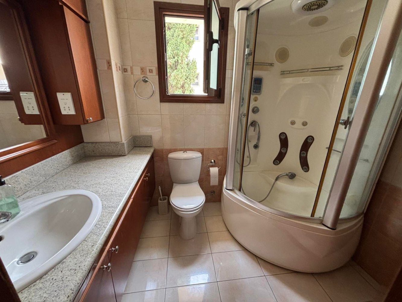 4 bedrooms Apartment in Paphos, Cyprus No. 61094