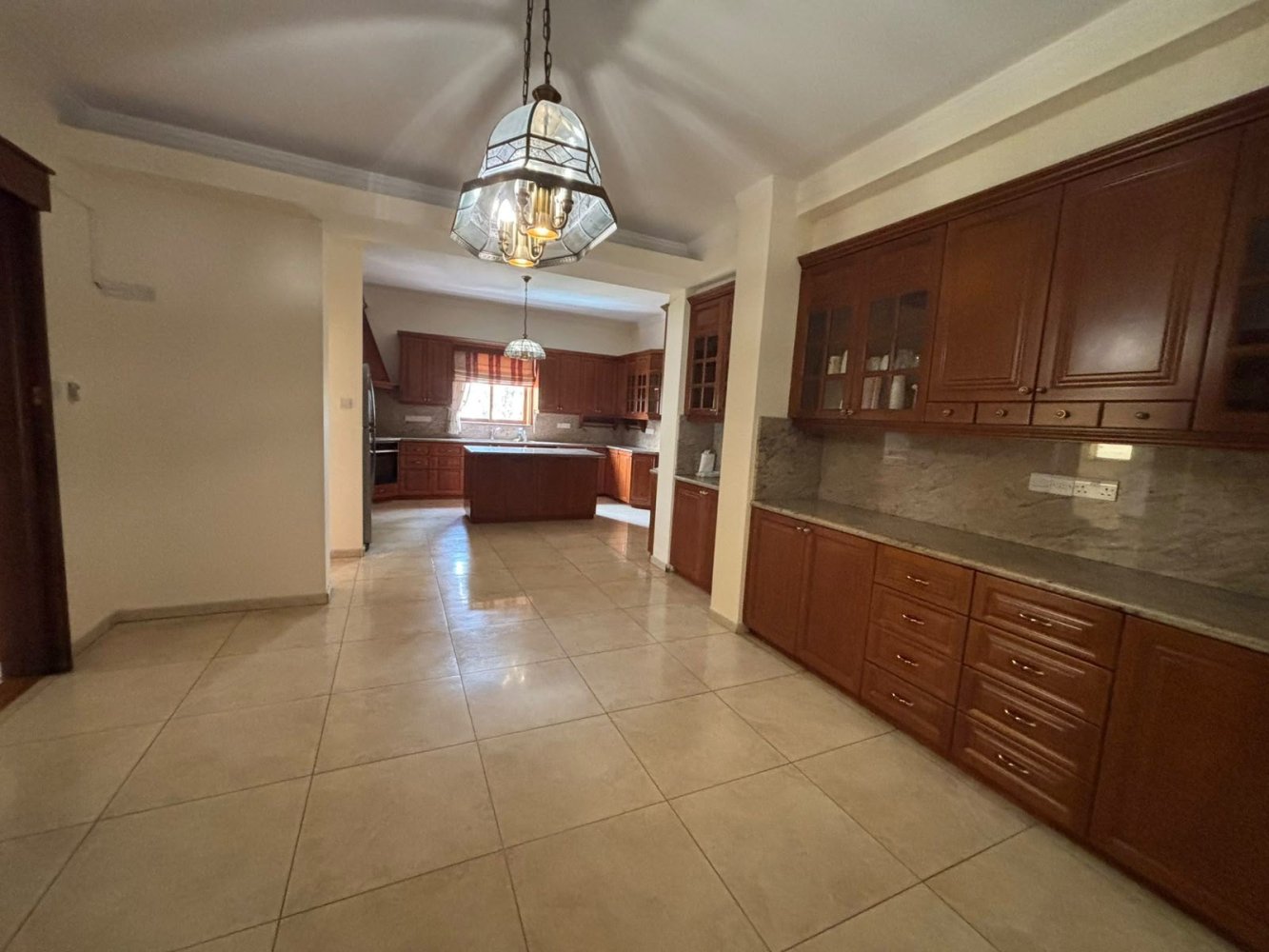 4 bedrooms Apartment in Paphos, Cyprus No. 61094