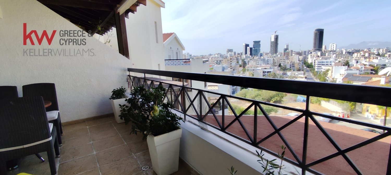 3 bedrooms Apartment in Nicosia, Cyprus No. 39999