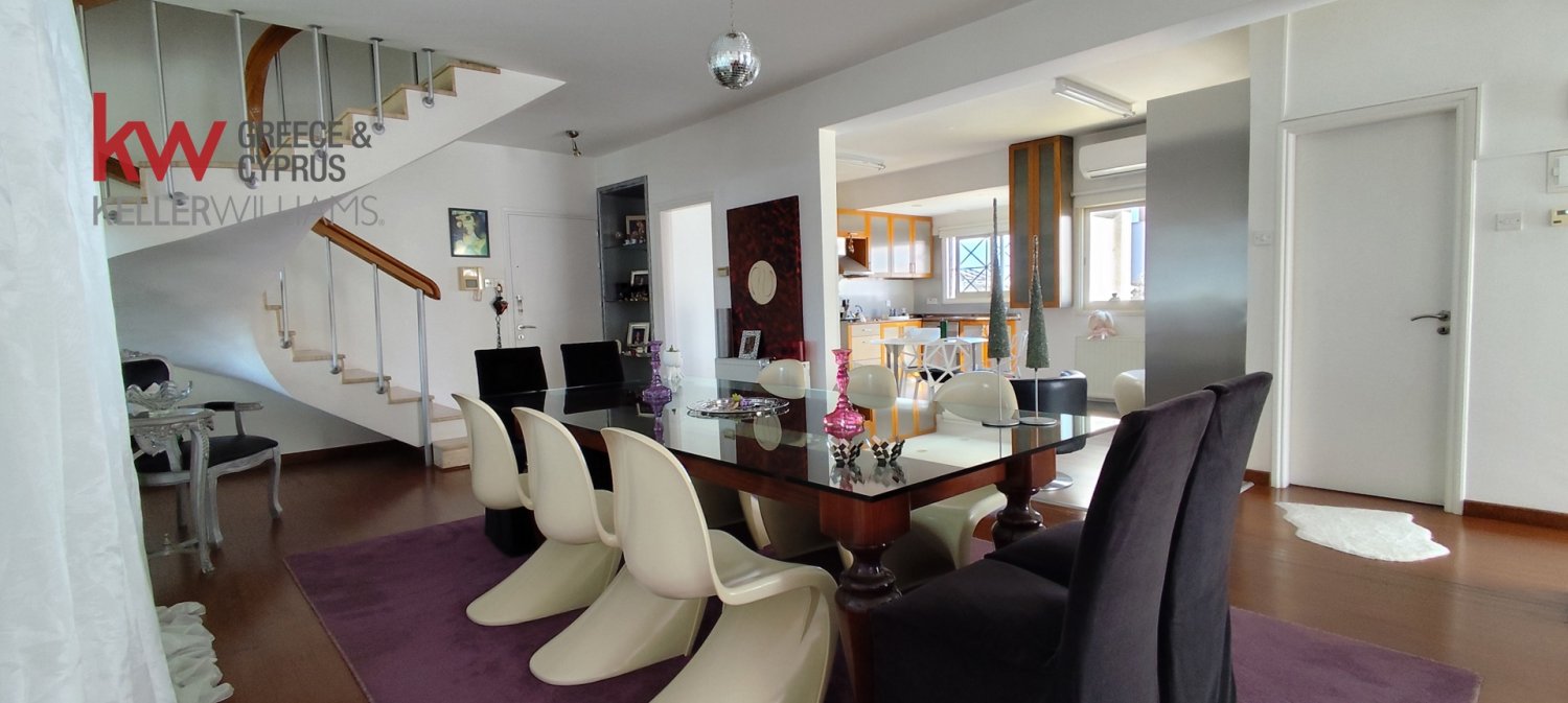 3 bedrooms Apartment in Nicosia, Cyprus No. 39999
