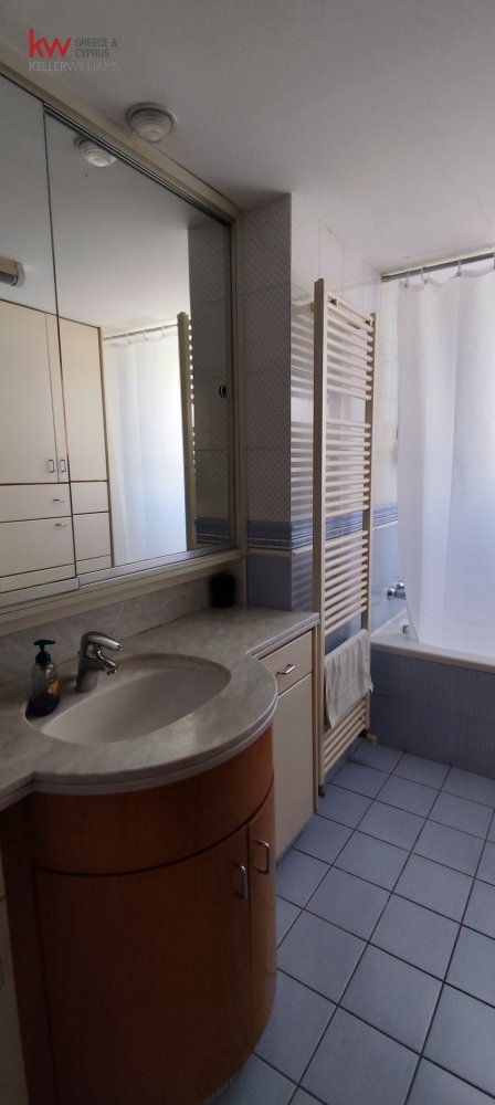 3 bedrooms Apartment in Nicosia, Cyprus No. 39999