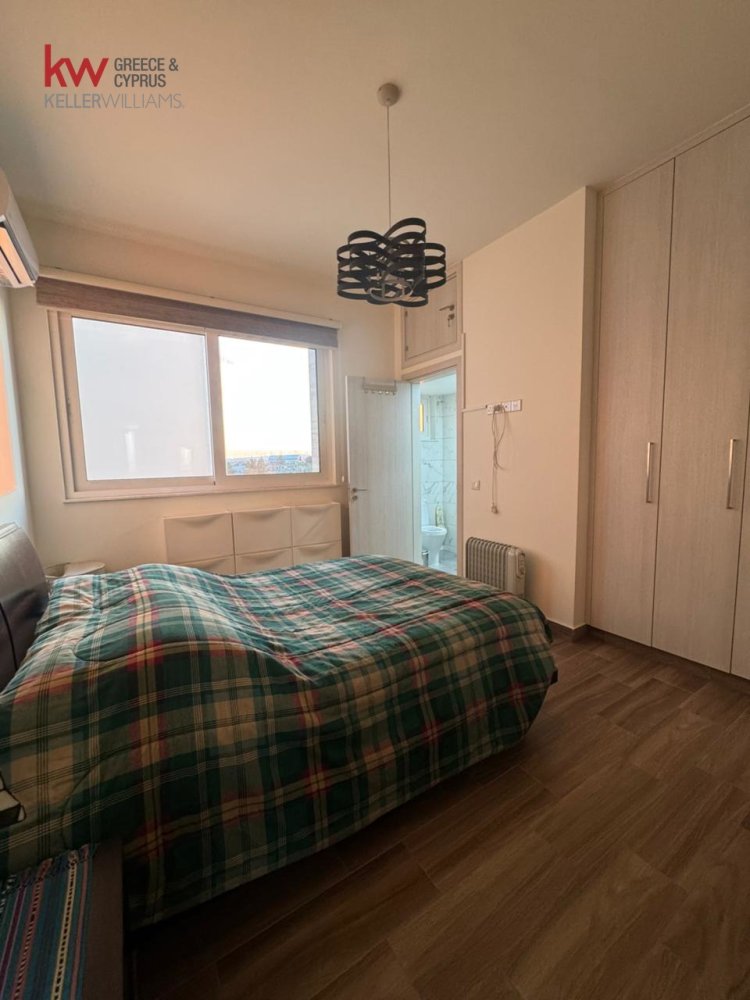 Квартира с 4 спальнями в Ларнака, Кипр № 39605