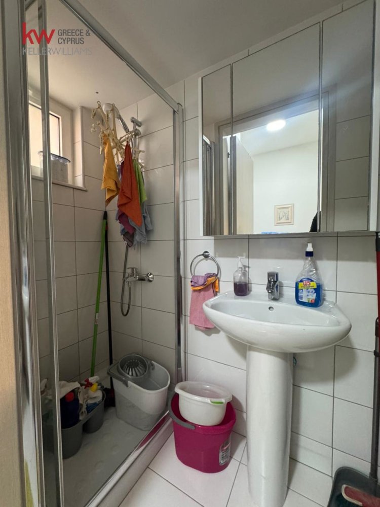 Квартира с 4 спальнями в Ларнака, Кипр № 39605